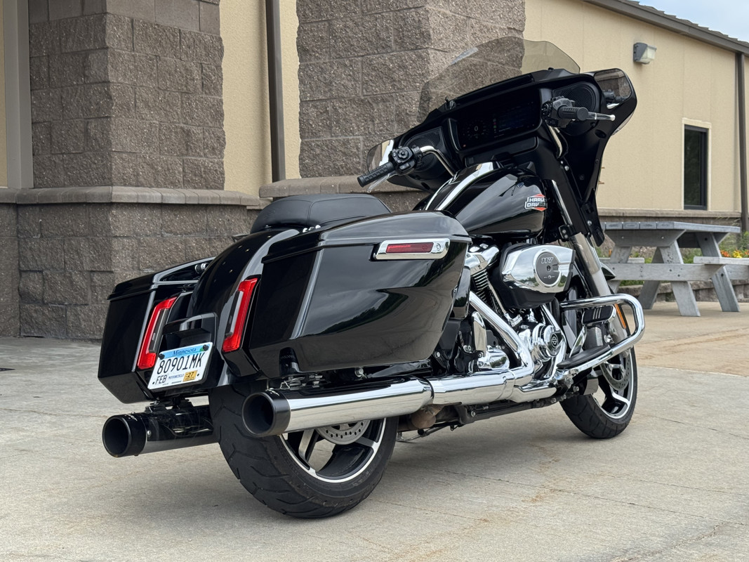 Street Glide®