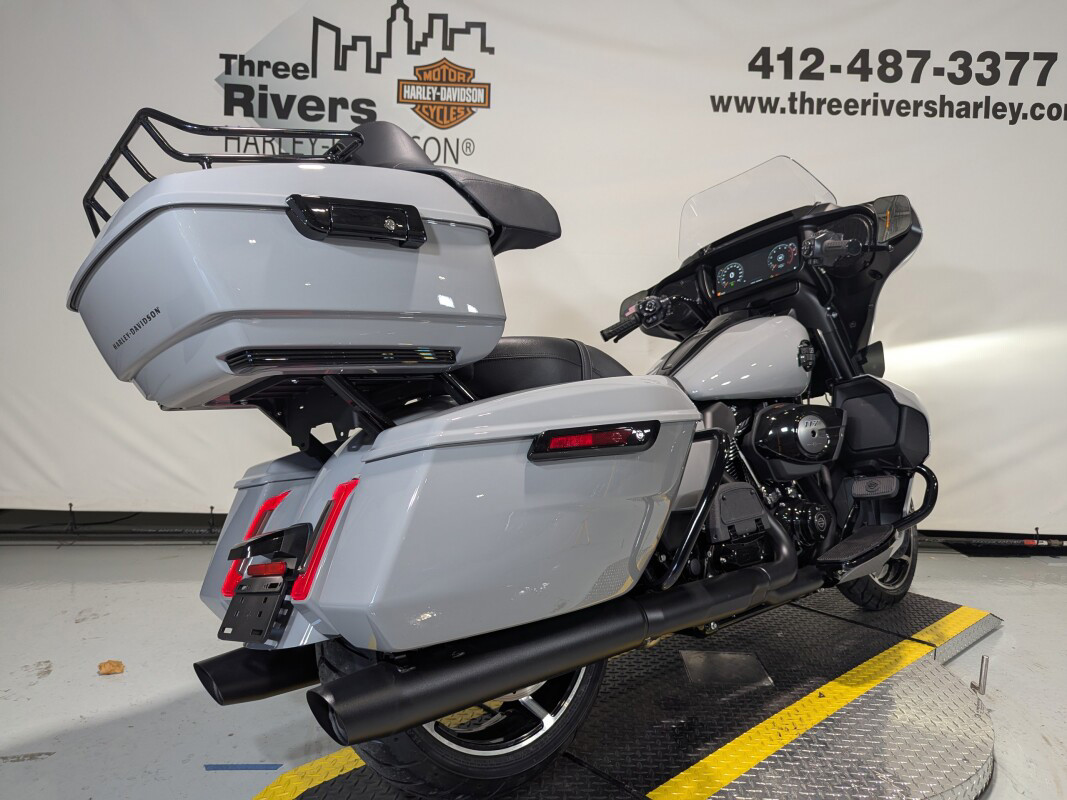 Street Glide® Ultra