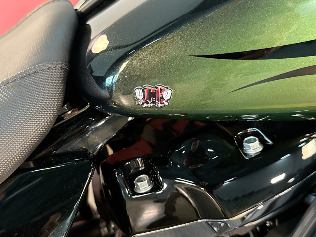 Road Glide®