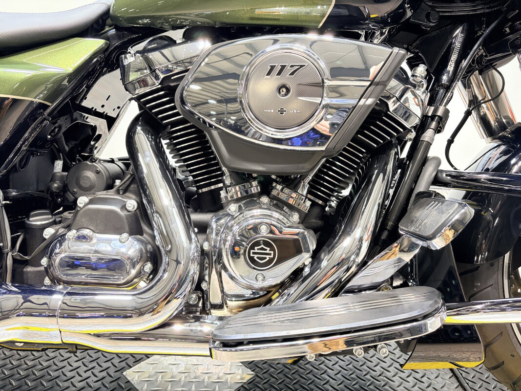 Street Glide®