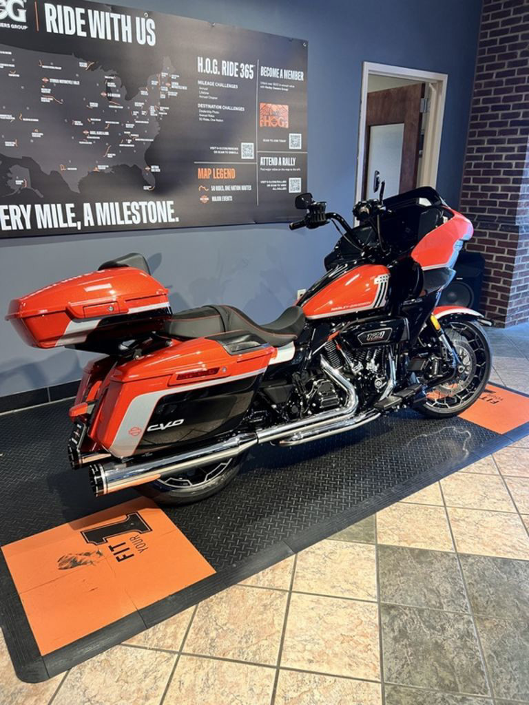 CVO® Road Glide®