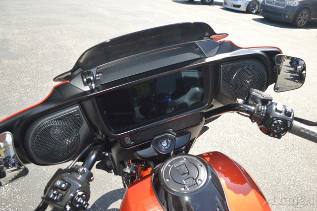Street Glide®
