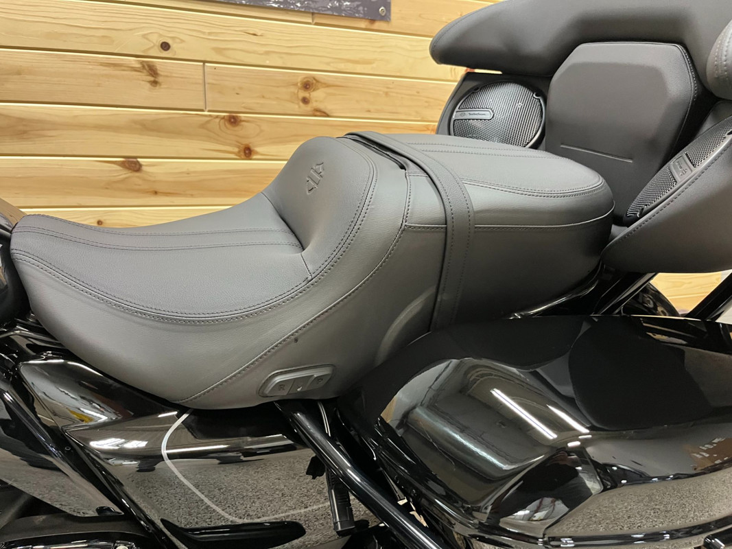 Street Glide® Limited