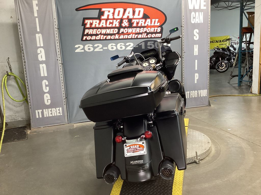 Road Glide® Custom