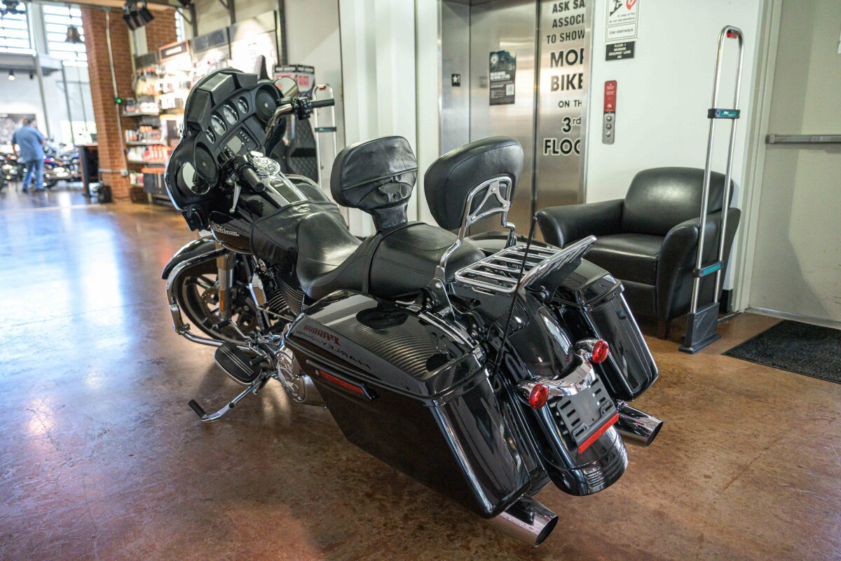 Street Glide®
