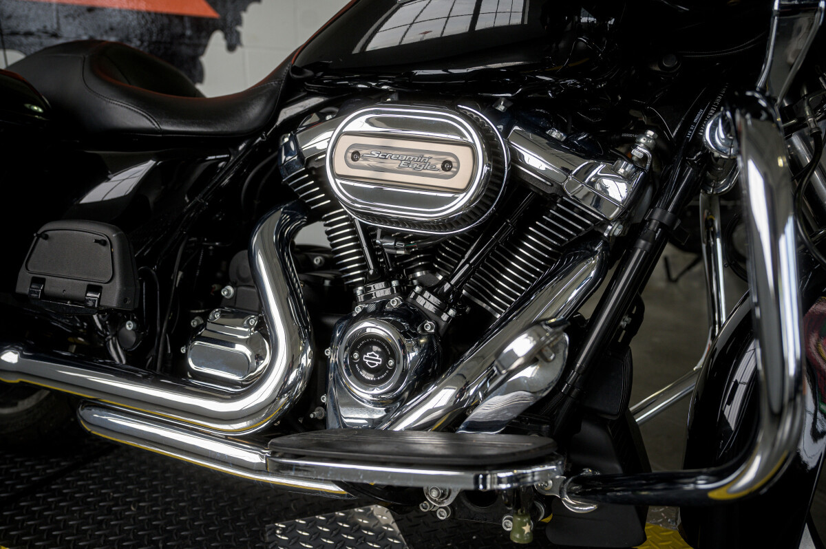 Road Glide®