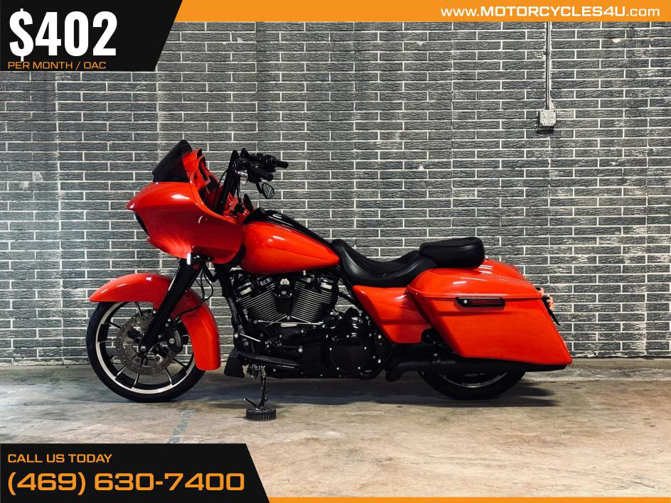 Road Glide®