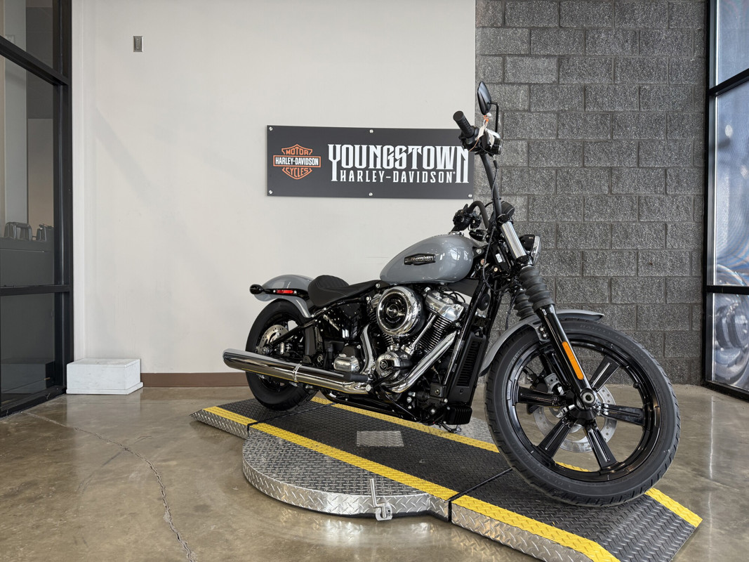 Street Bob®