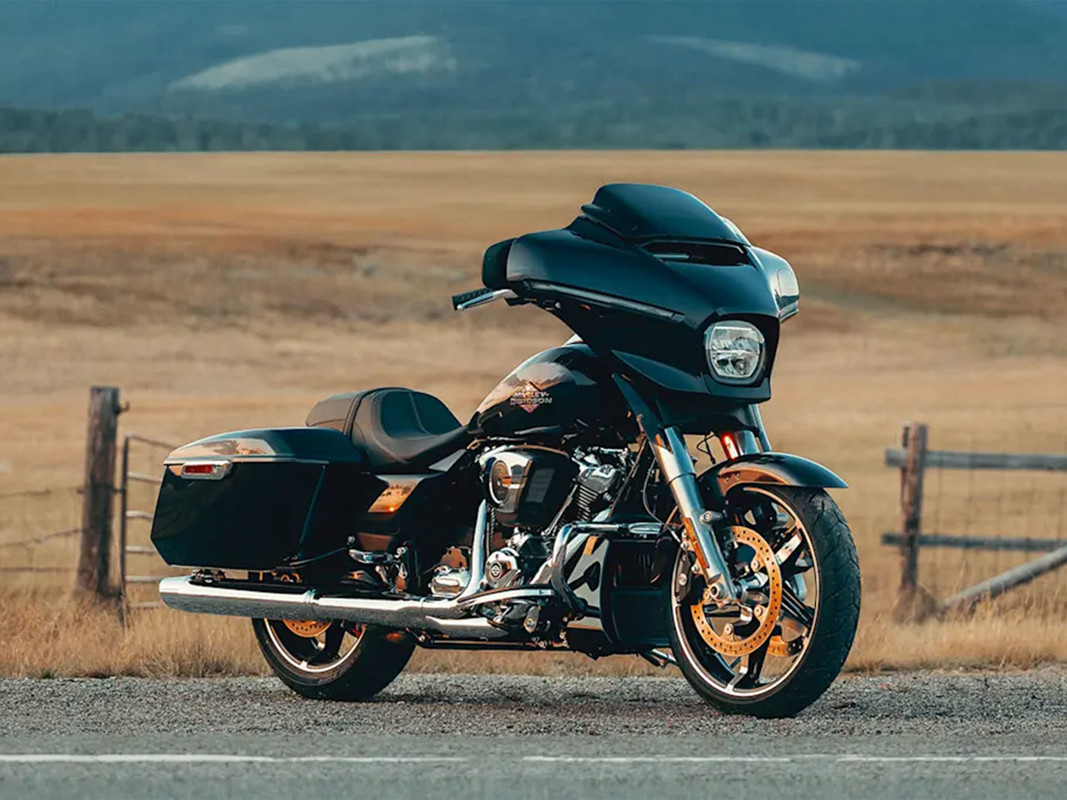 Street Glide®