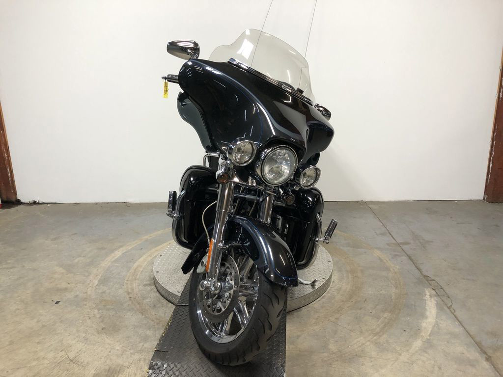CVO® Ultra Classic® Electra Glide® 110th Anv. Ed.