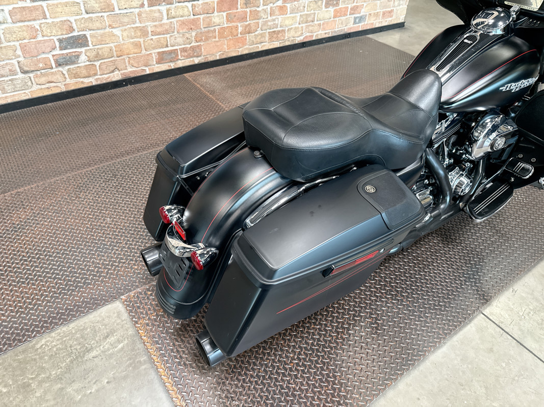 Street Glide® Special