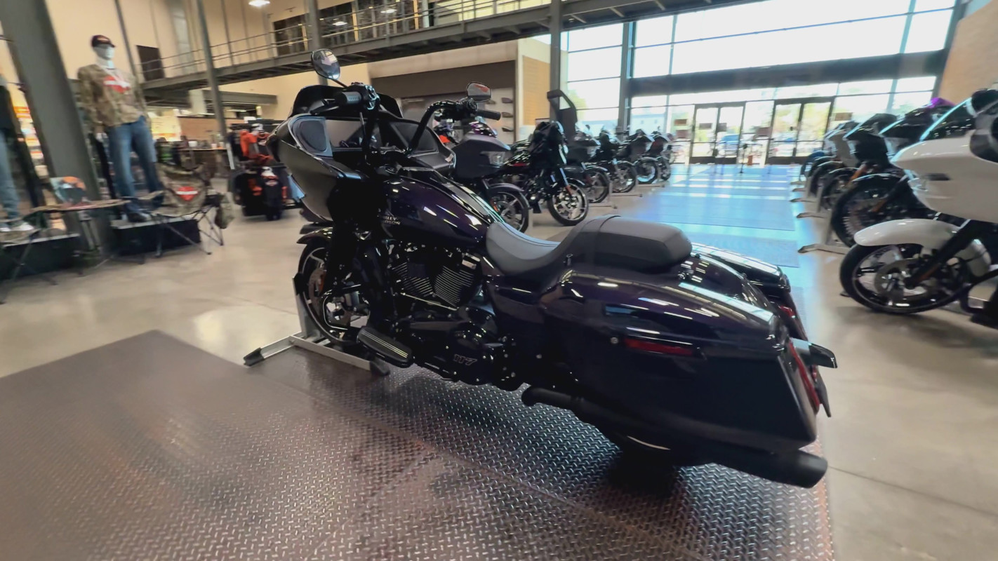 Road Glide®