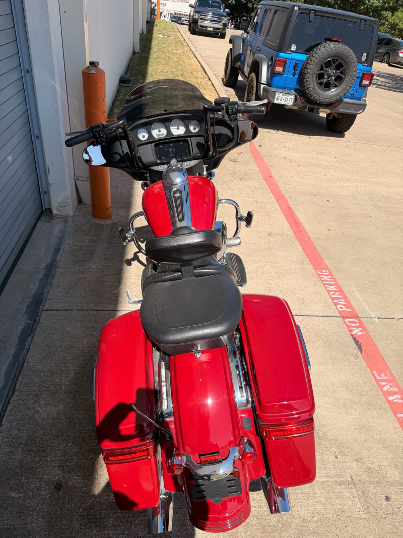 Street Glide®