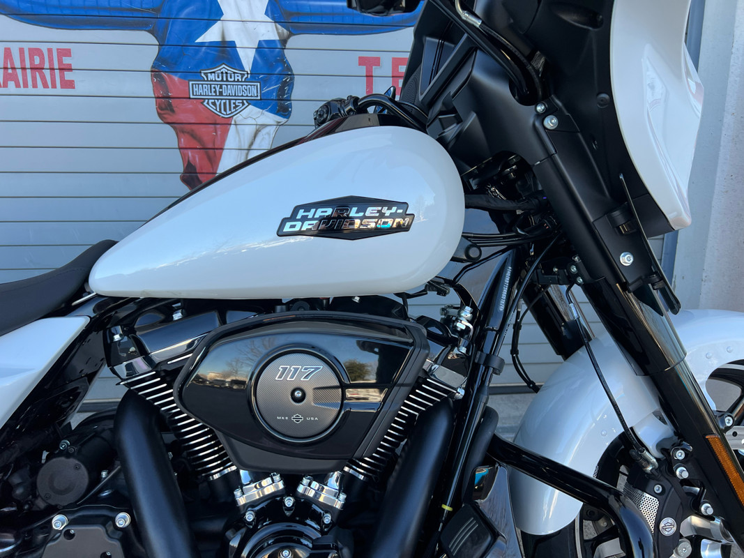 Street Glide®