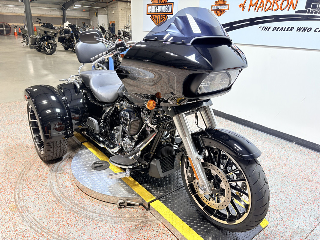 Road Glide® 3