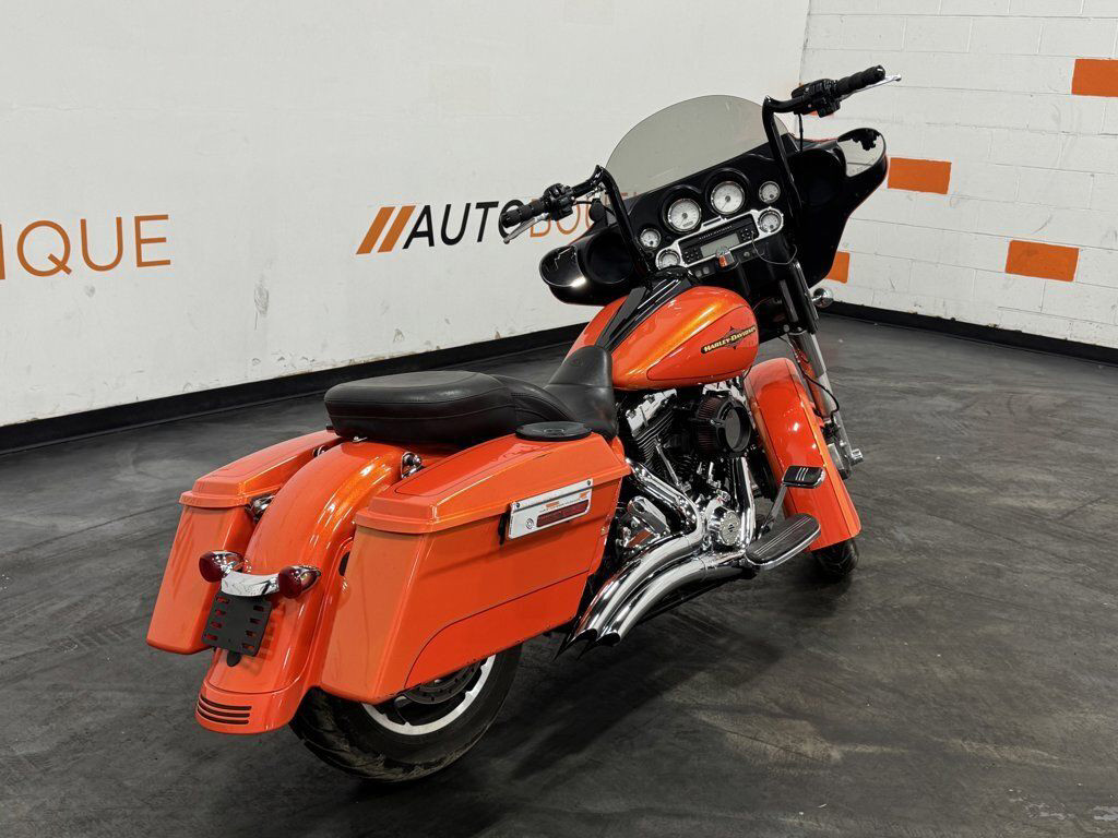 Street Glide®
