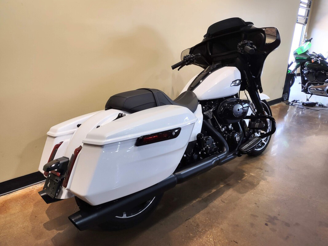 Street Glide®