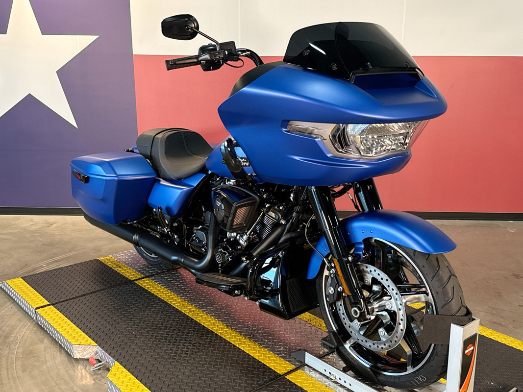 Road Glide®