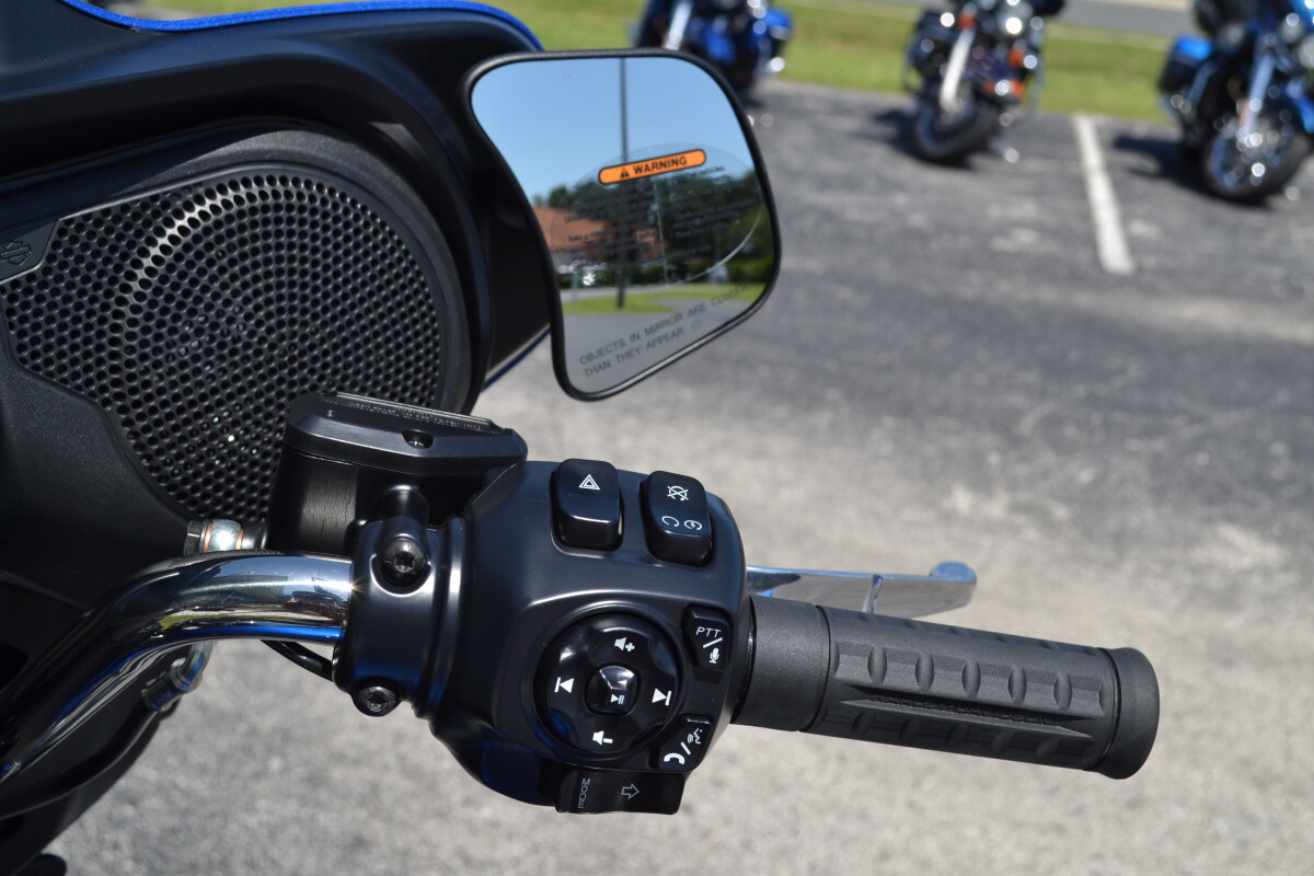 Street Glide®