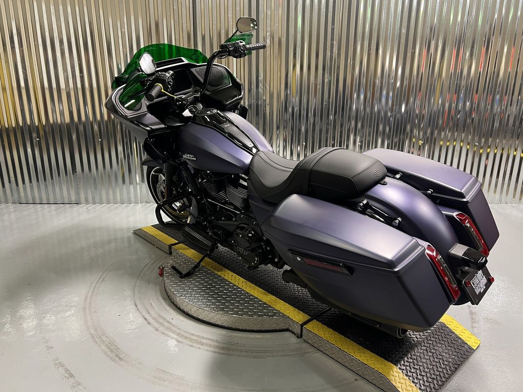 Road Glide®
