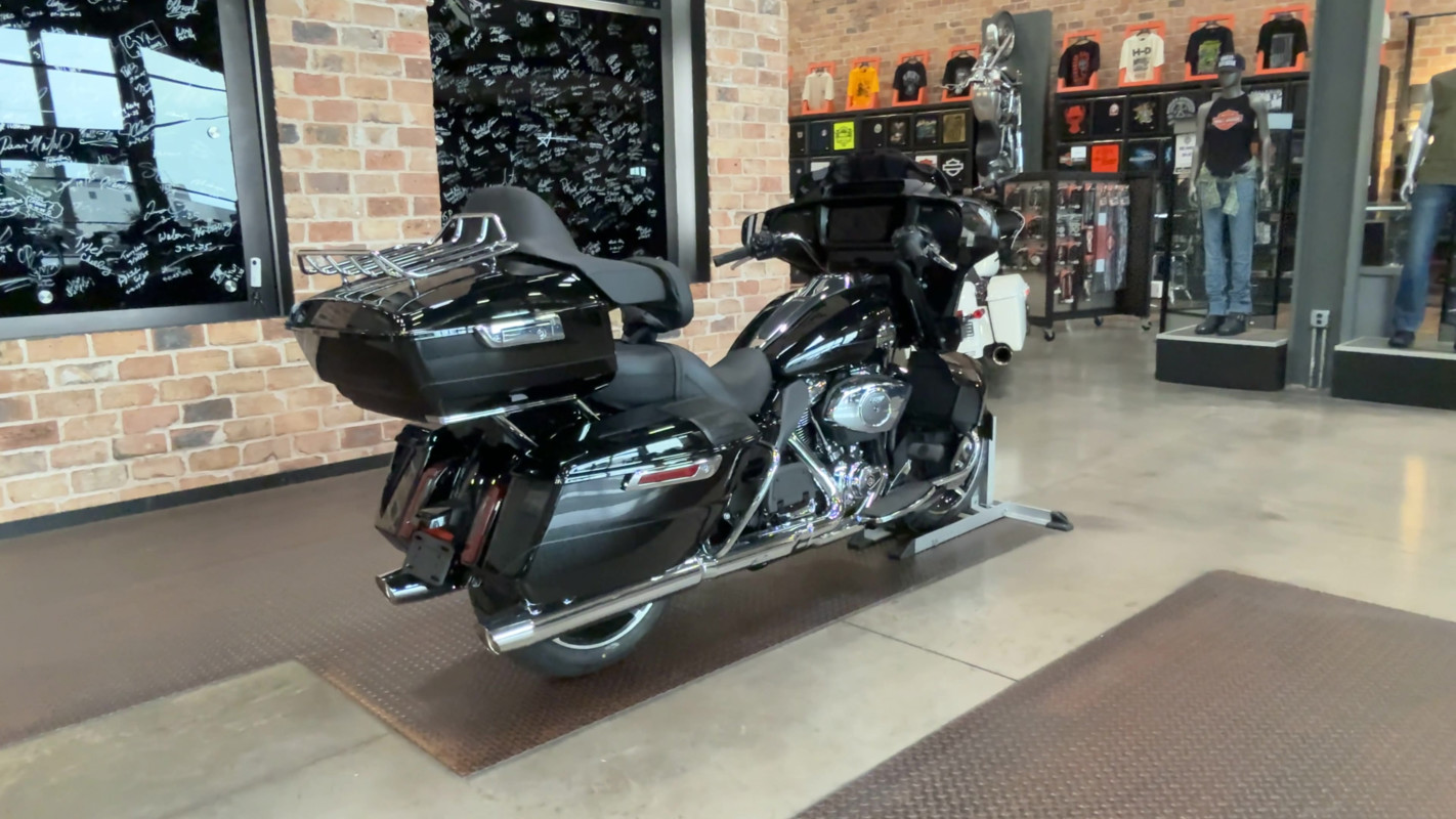Street Glide® Ultra
