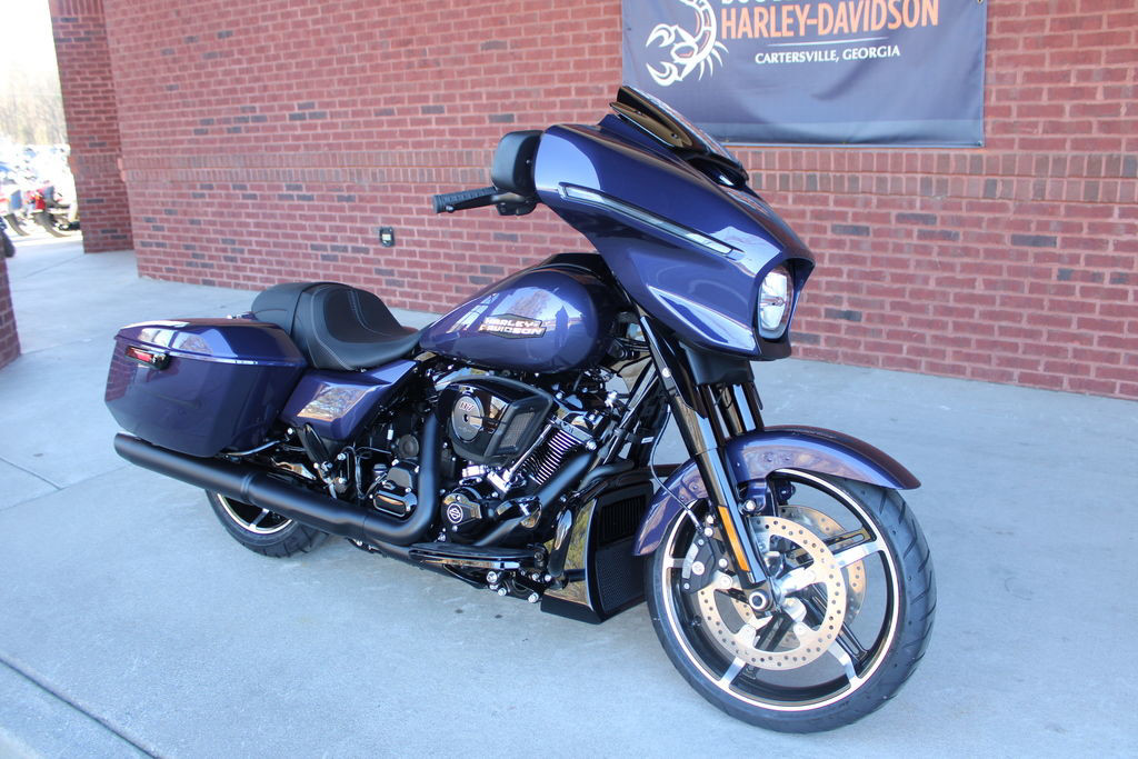 Street Glide®