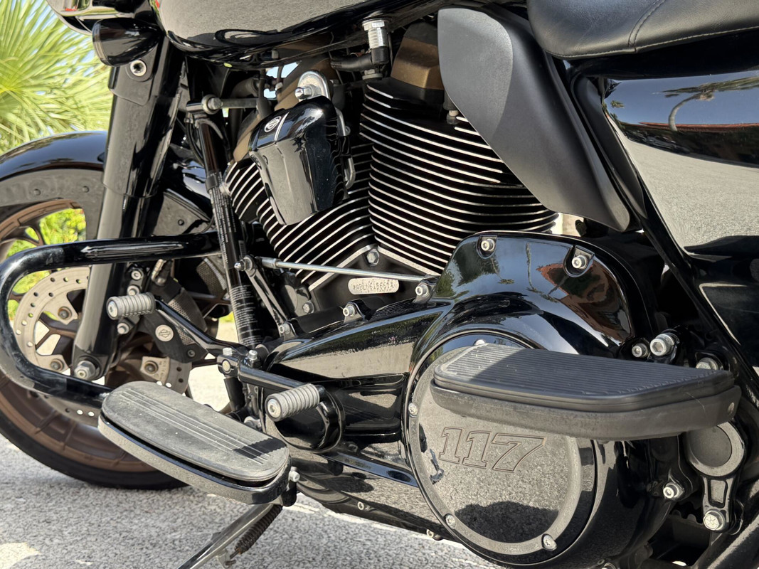 Street Glide® ST