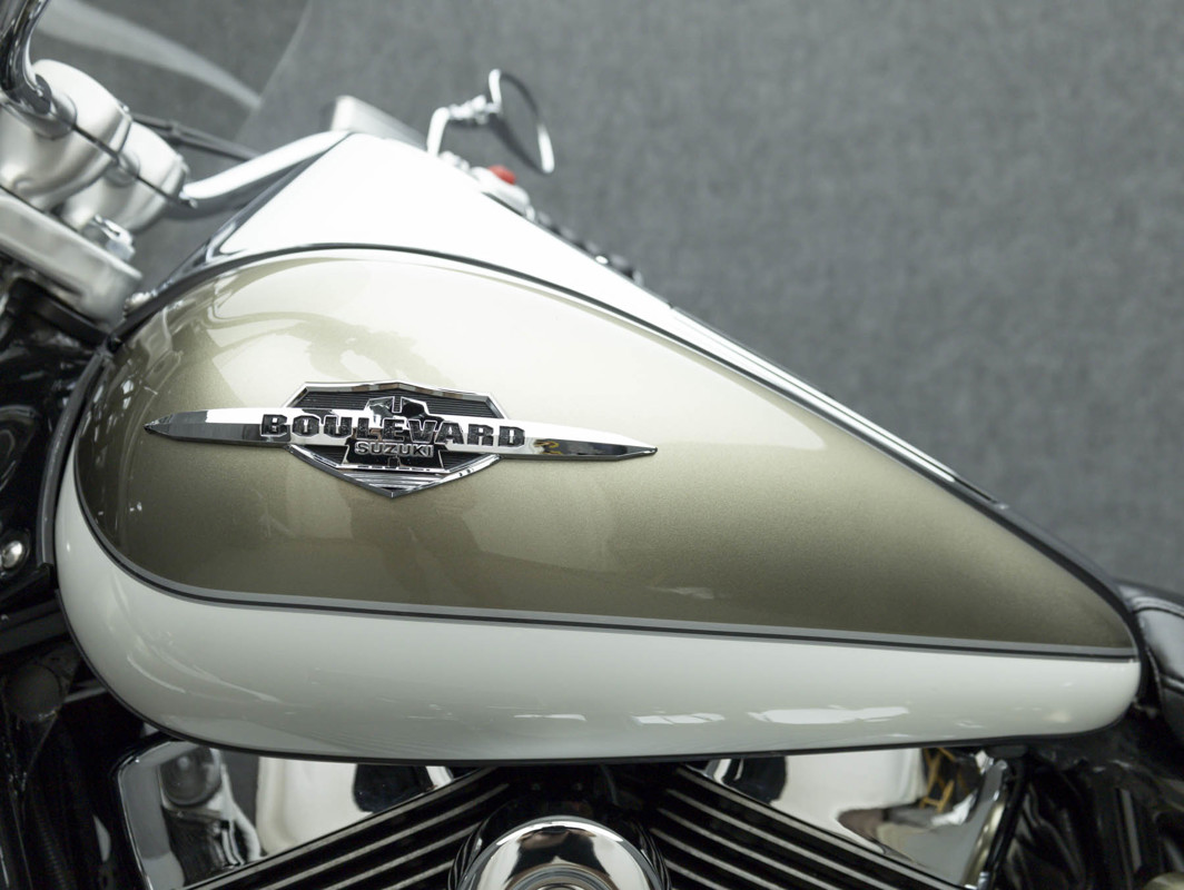 Boulevard 1500 (Intruder)