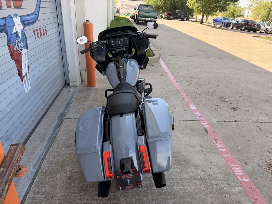 Road Glide®
