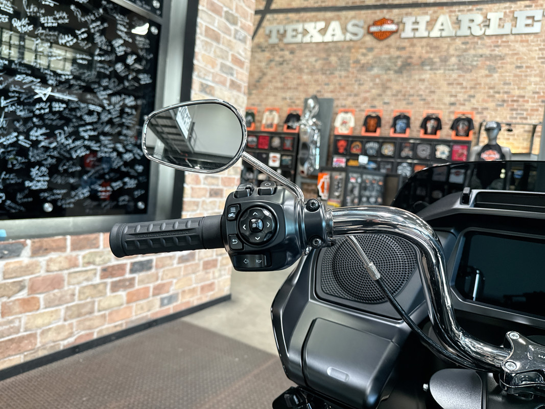Road Glide®