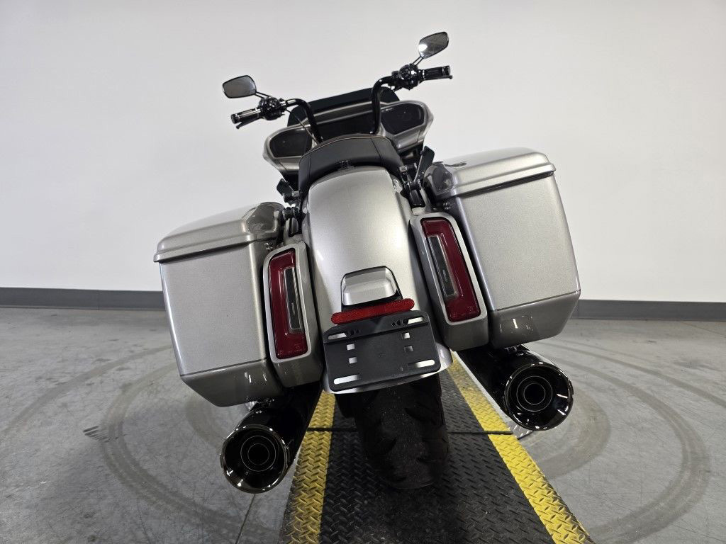 CVO® Road Glide®