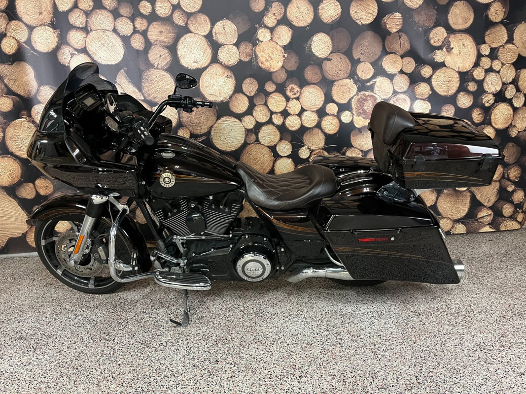 CVO® Road Glide® Custom