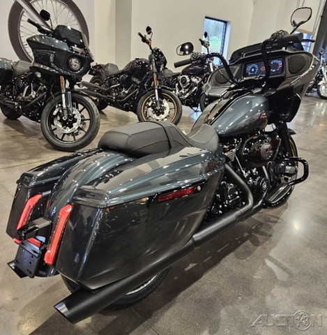 Road Glide®