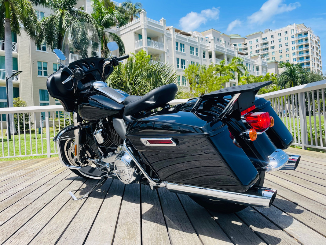 Electra Glide® Police