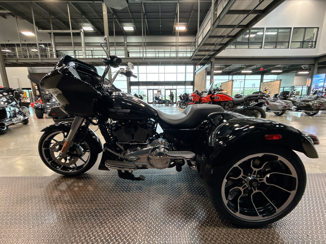 Road Glide® 3