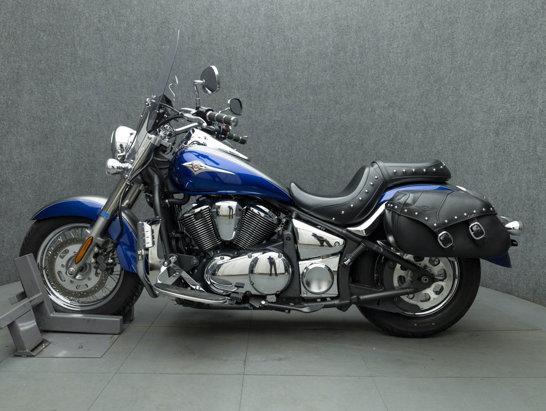 Vulcan 900 Classic LT