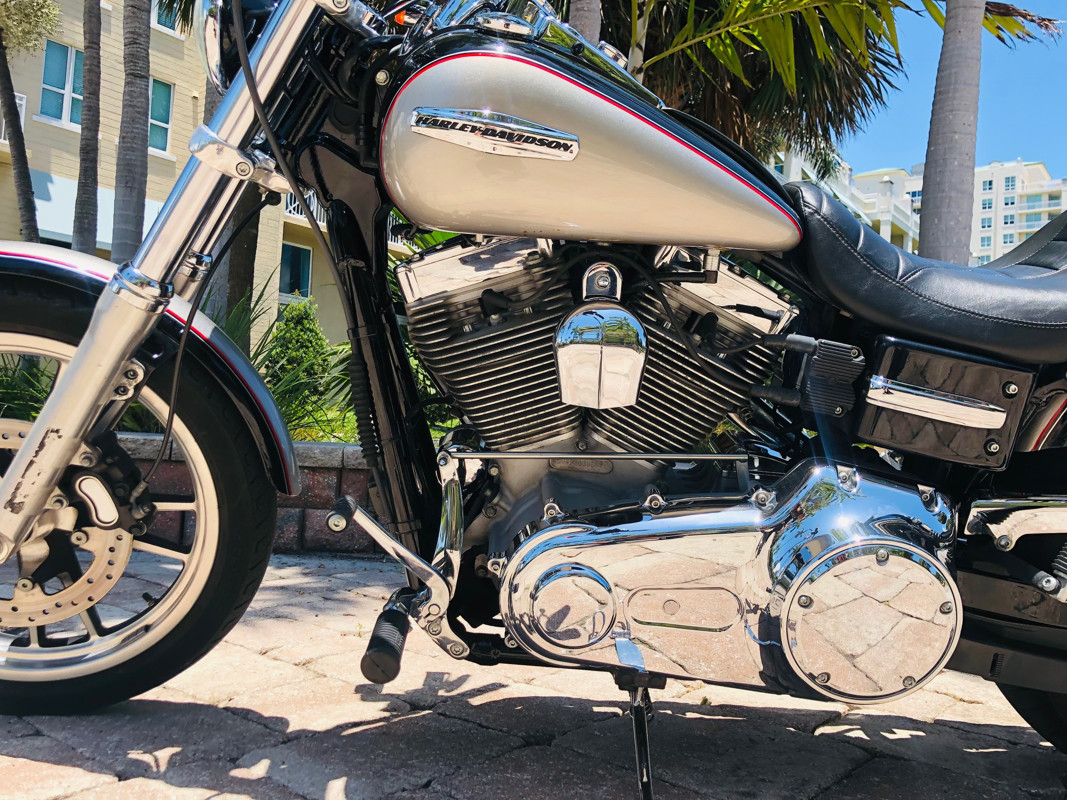 Dyna® Super Glide® Custom