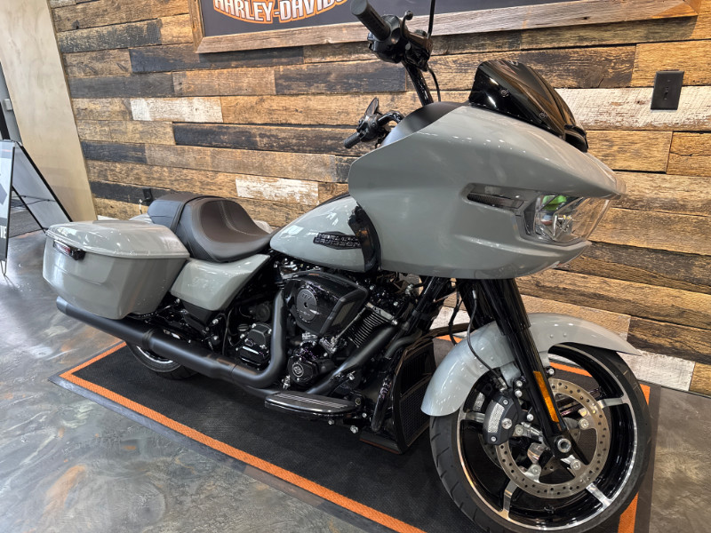 Road Glide®