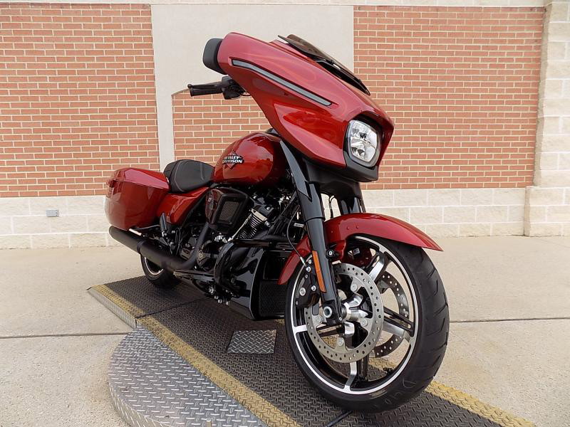 Street Glide®