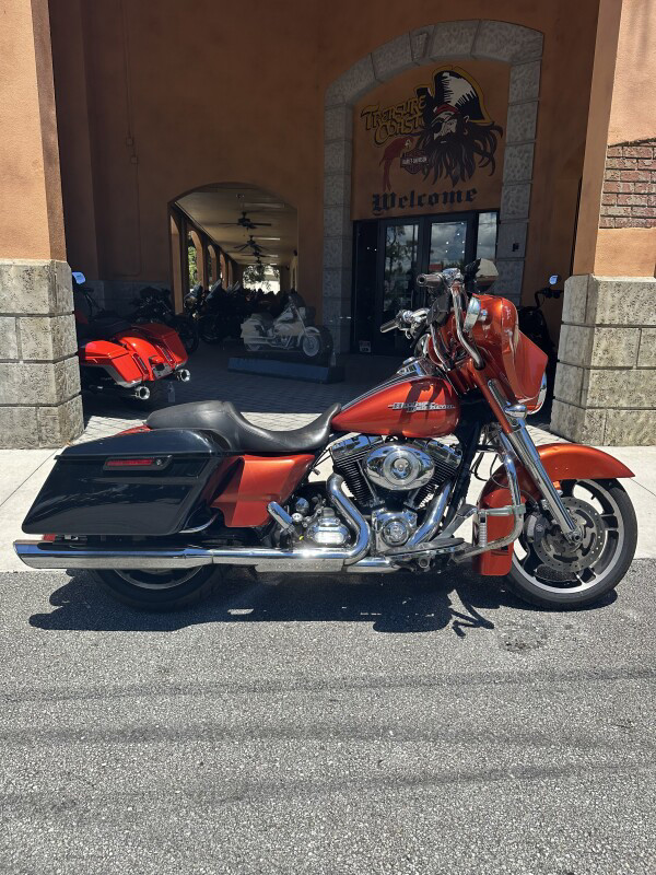 Street Glide®