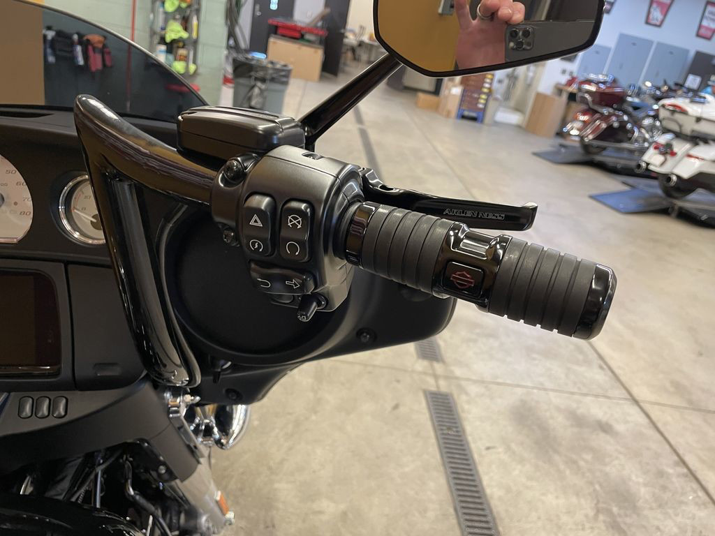 Street Glide®