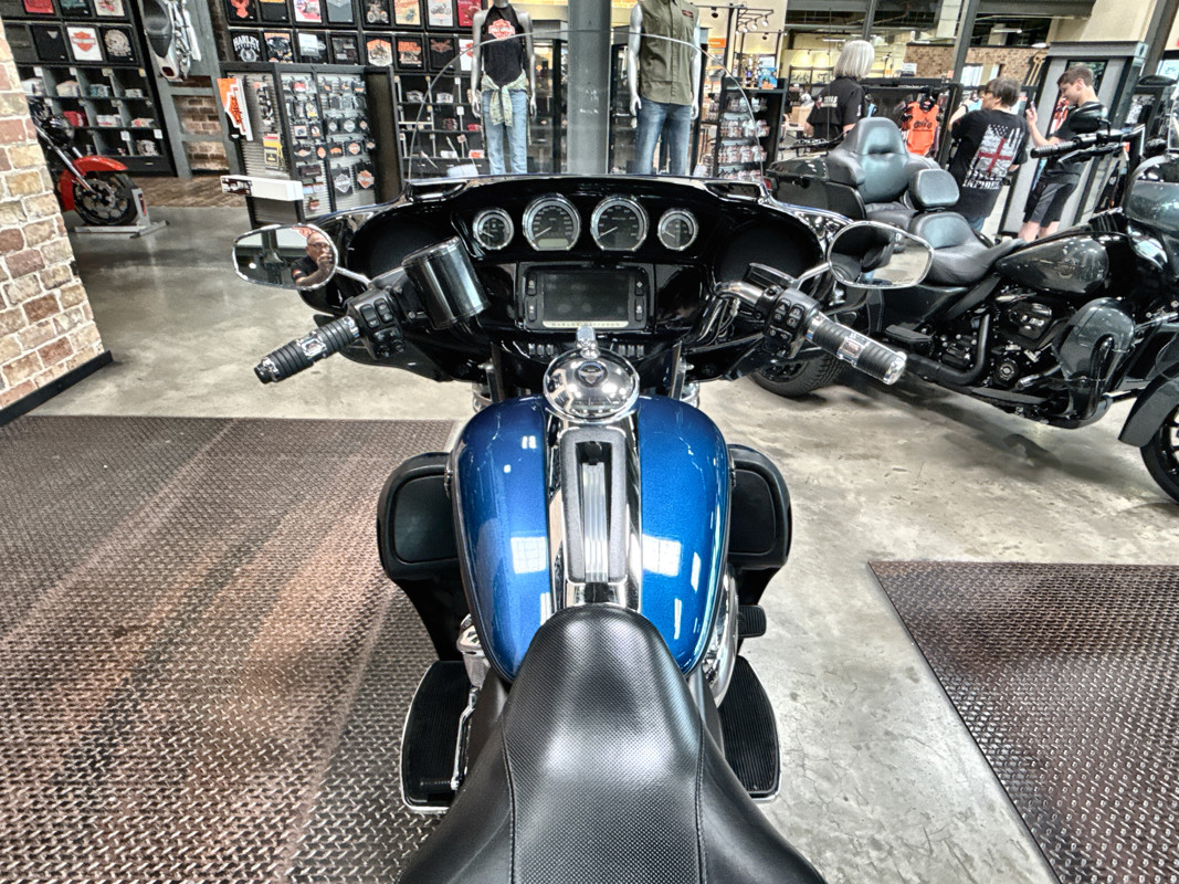 Electra Glide® Ultra® Limited 115th Anniversary