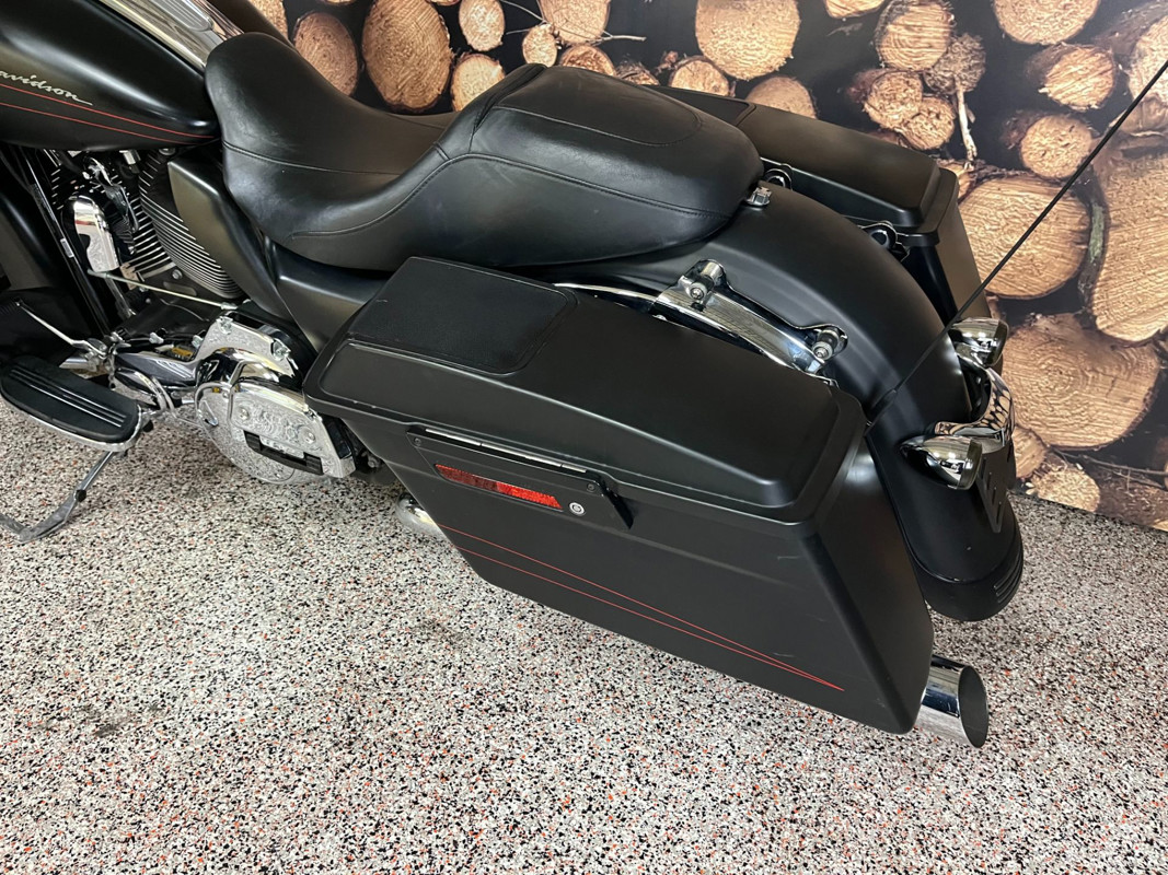 Road Glide® Custom