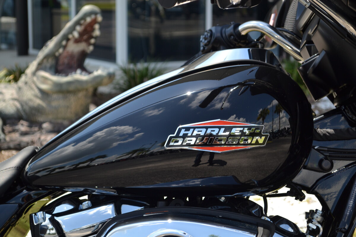 Street Glide®