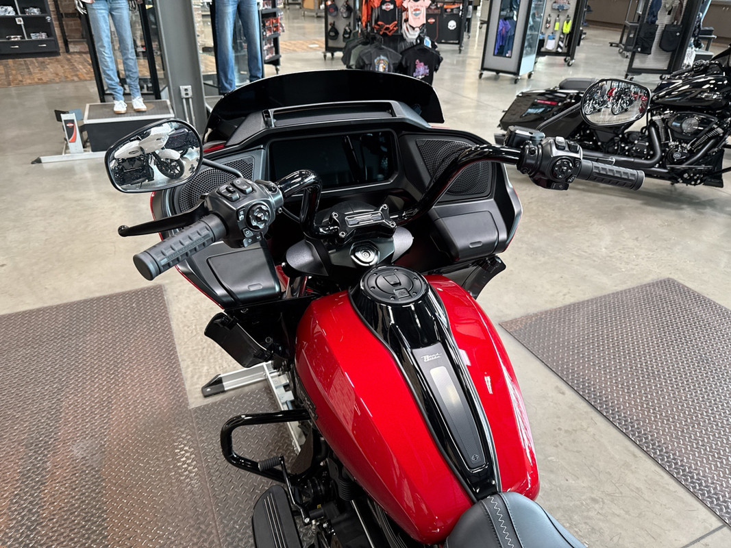 Road Glide®