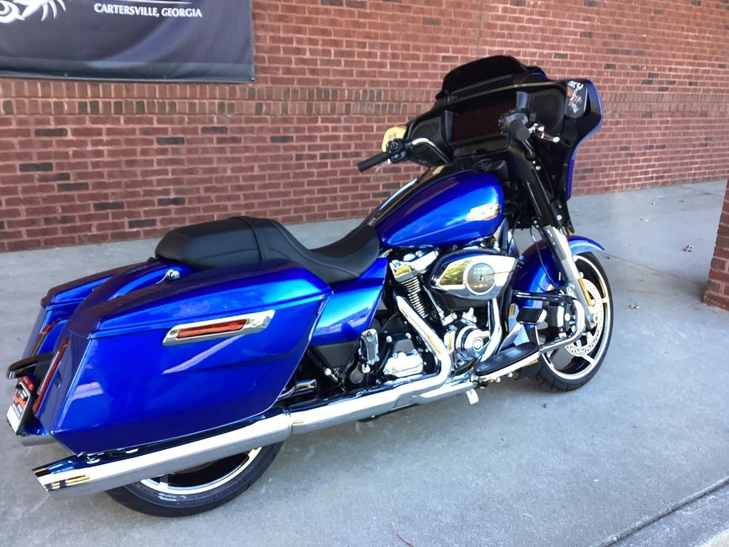 Street Glide®