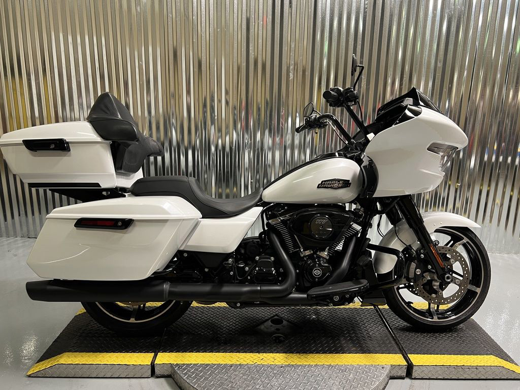 Road Glide®