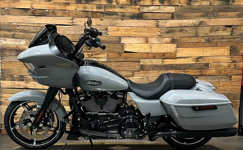 Road Glide®
