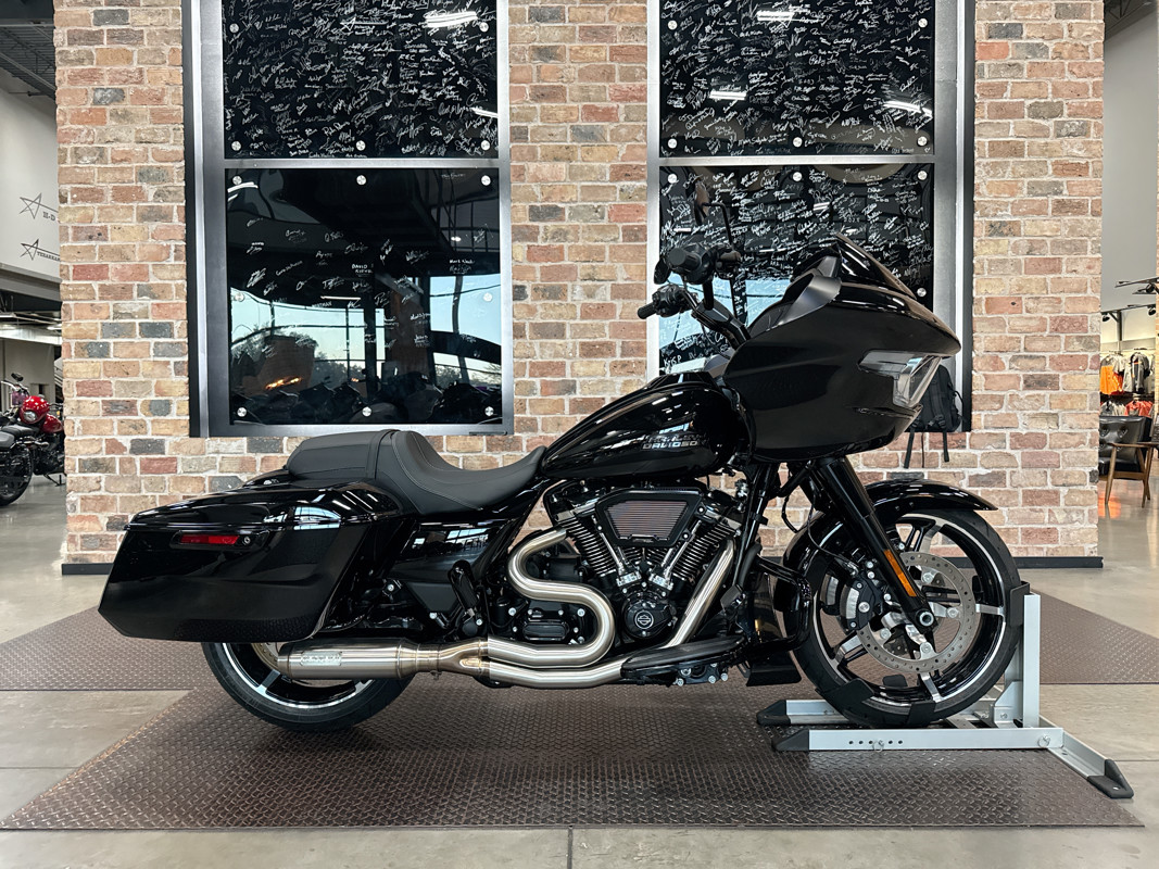 Road Glide®