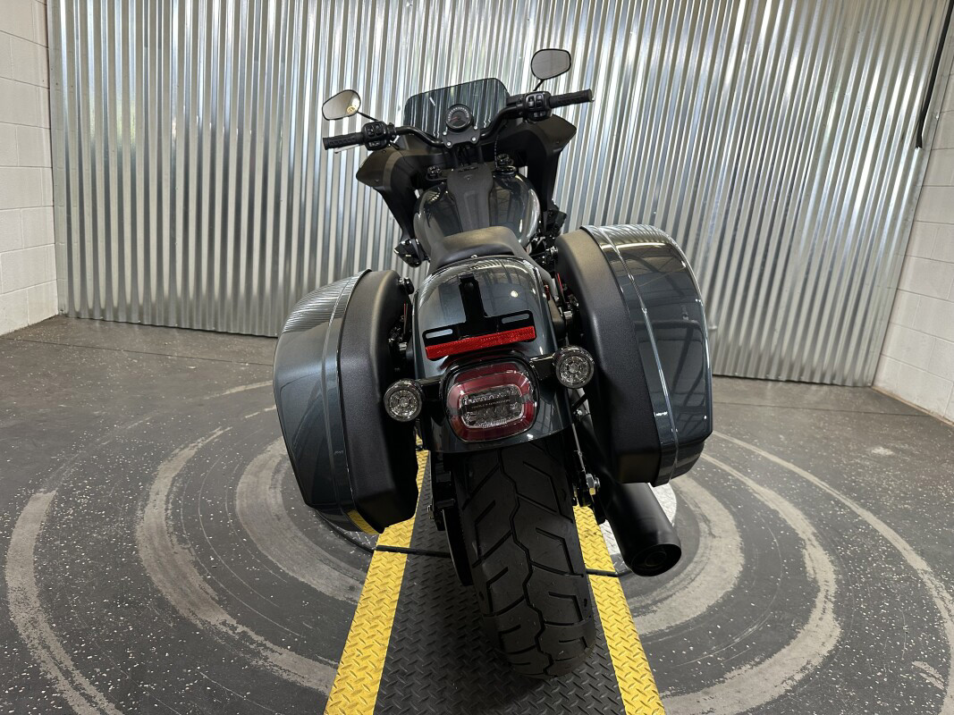 Low Rider® ST
